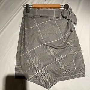 Dynamite checkered skirt